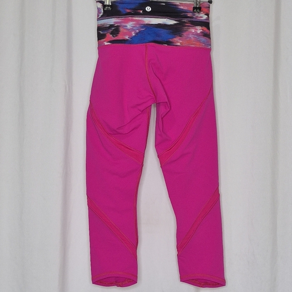 Lululemon Pink Wunder Under Crop Leggings - Size 4 - Picture 7 of 14